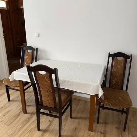 Mieszkania Na Ul Dojazdowej 4 *